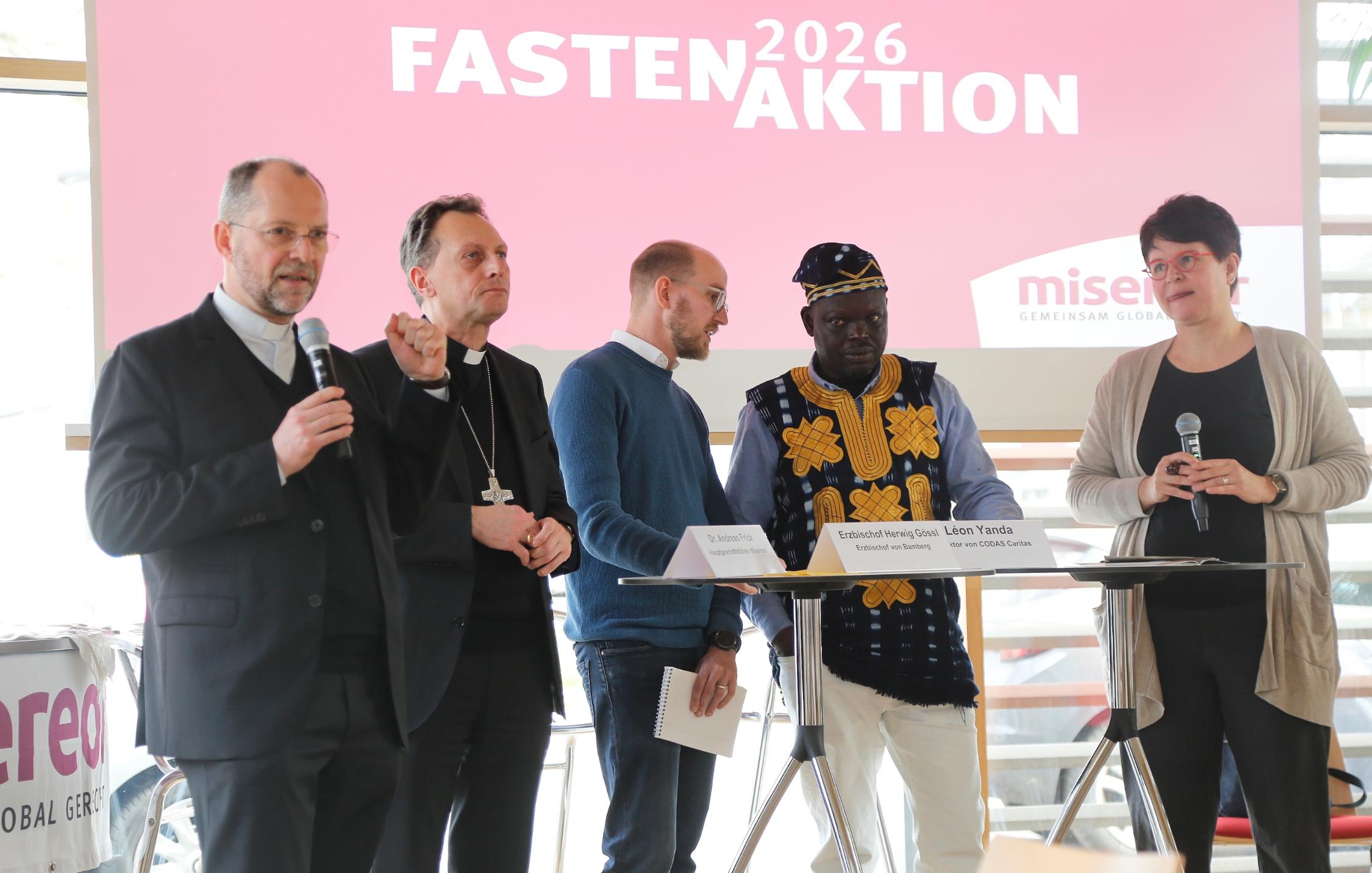 Misereor-Hauptgeschäftsführer Andreas Frick (links) kam zur diözesanen Eröffnung der Fastenaktion