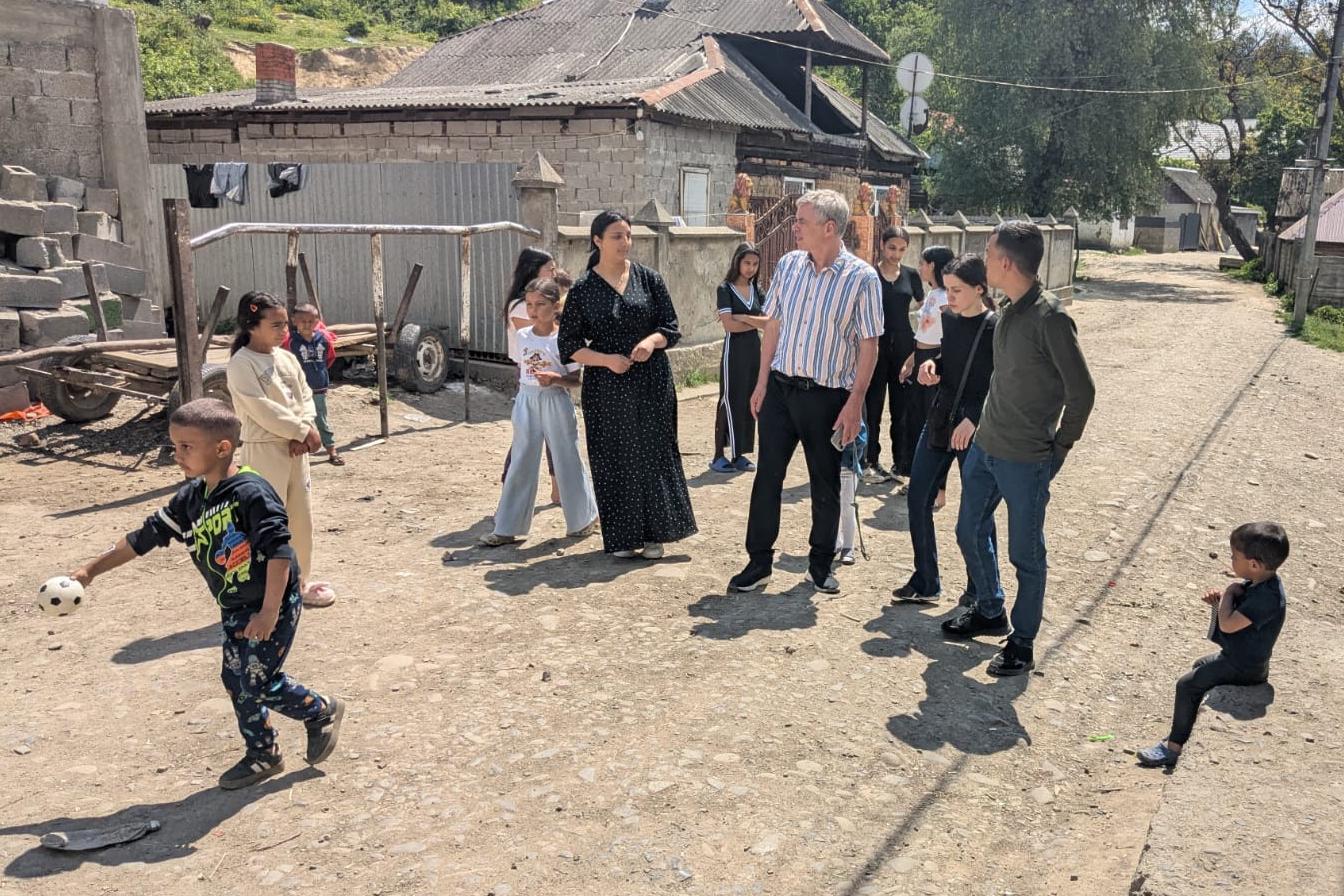 Besuch in einem Romadorf bei Uzhgorod